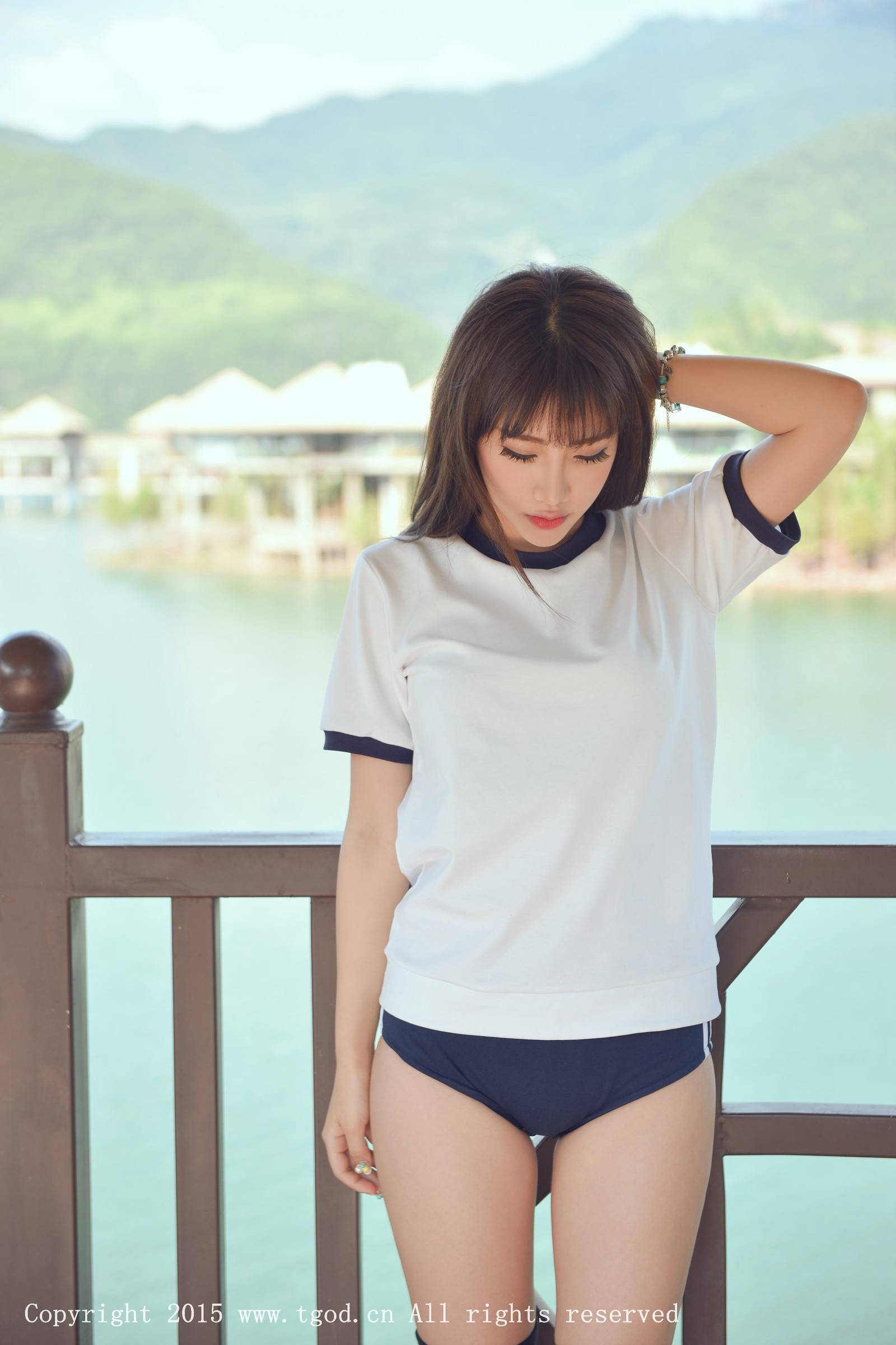 美女模特朱若慕体操服制服诱惑云曼旅拍