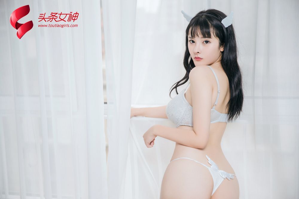 头条女神性感美女杨漫妮白嫩美胸波涛胸涌内衣诱惑美图