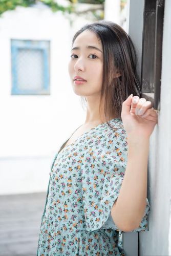 松岡すず(松冈铃,Suzu Matsuoka)