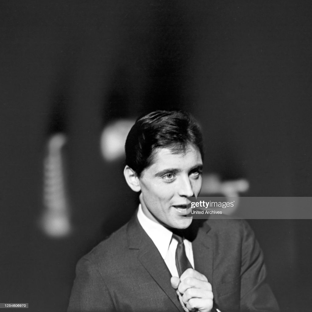 Sacha Distel