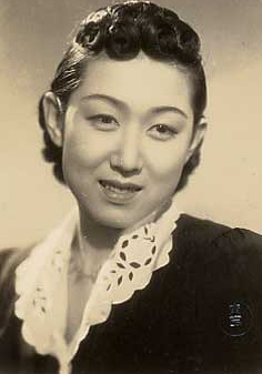 山根寿子