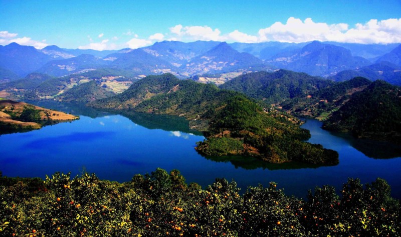 百里长湖景区