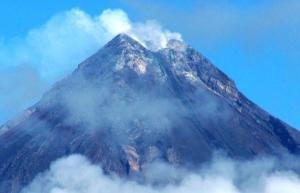 马荣火山